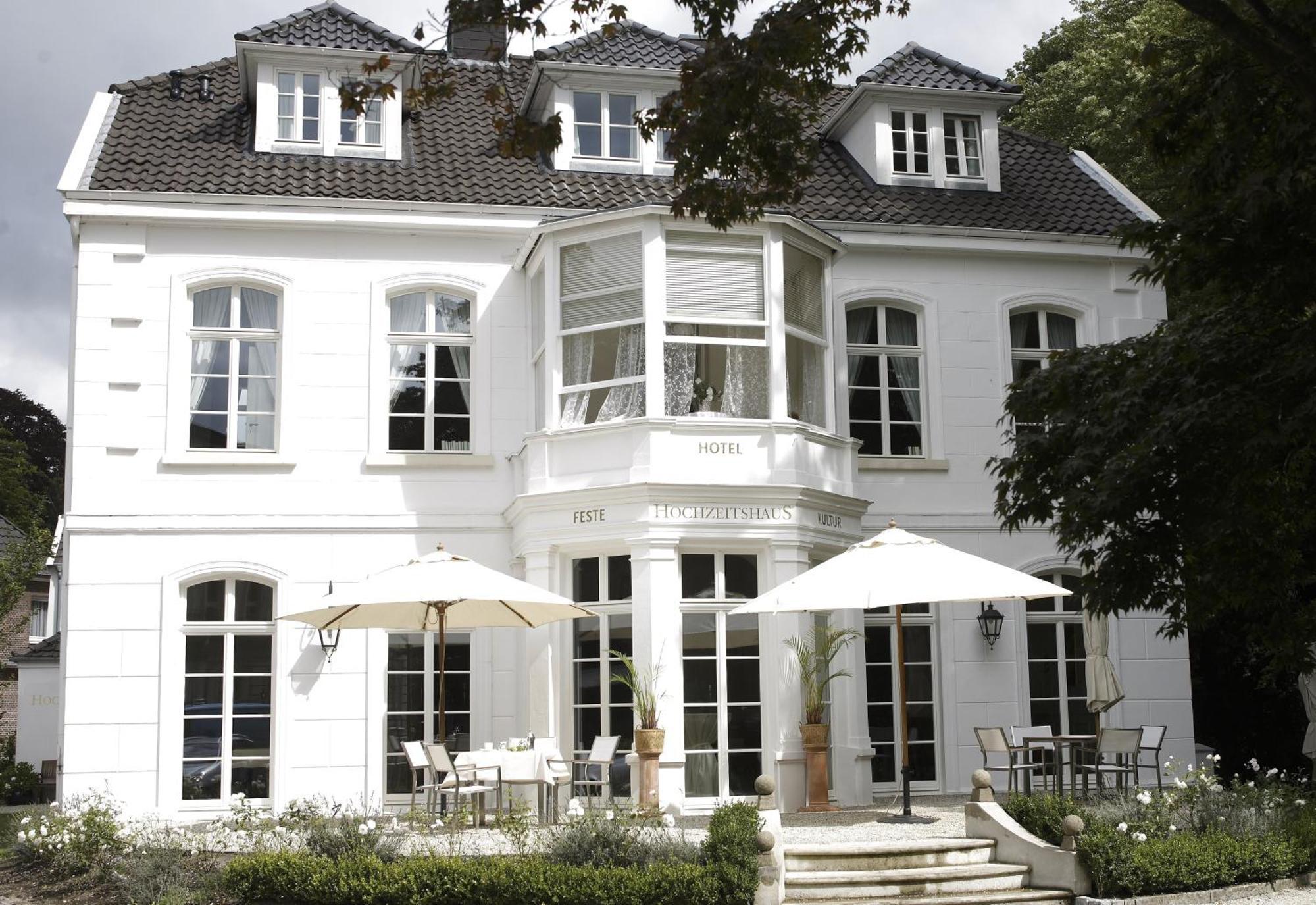 Hotel Hochzeitshaus Άουριχ Εξωτερικό φωτογραφία